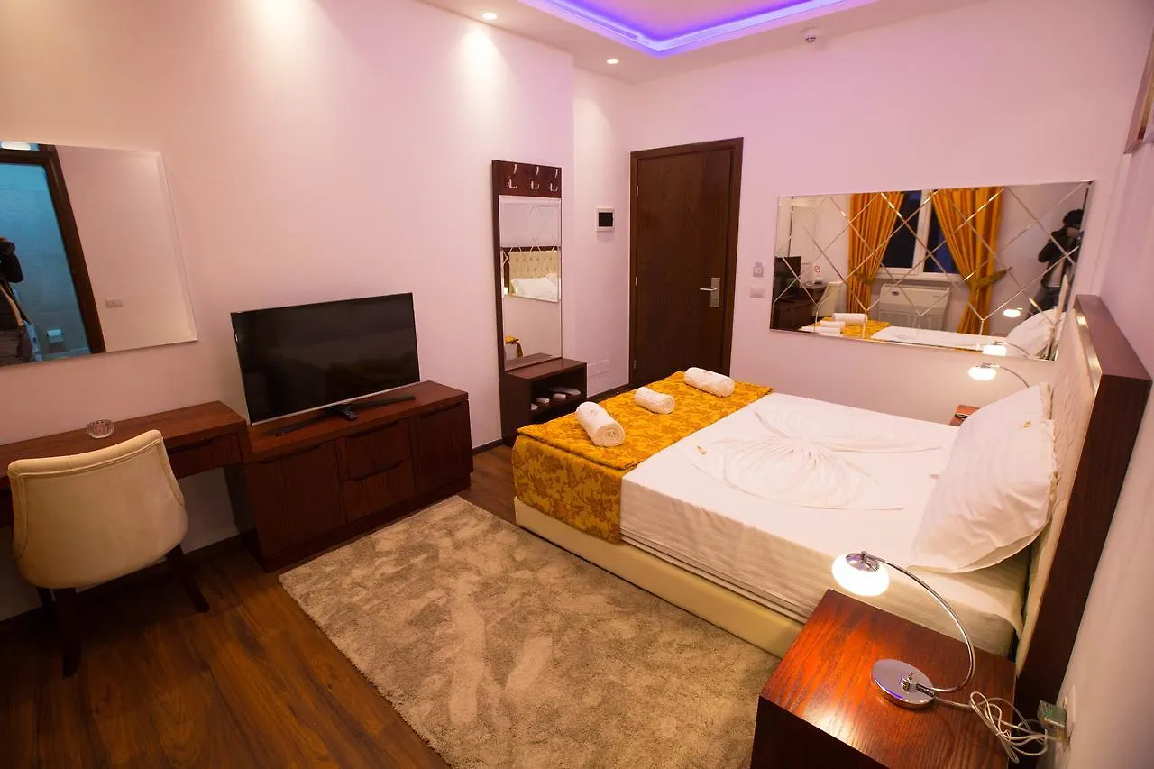Hotel Palma Rinas Arnavutluk