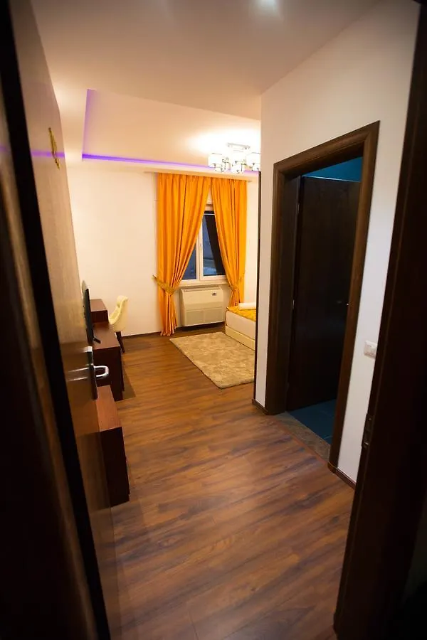 ***  Hotel Palma Rinas Albania