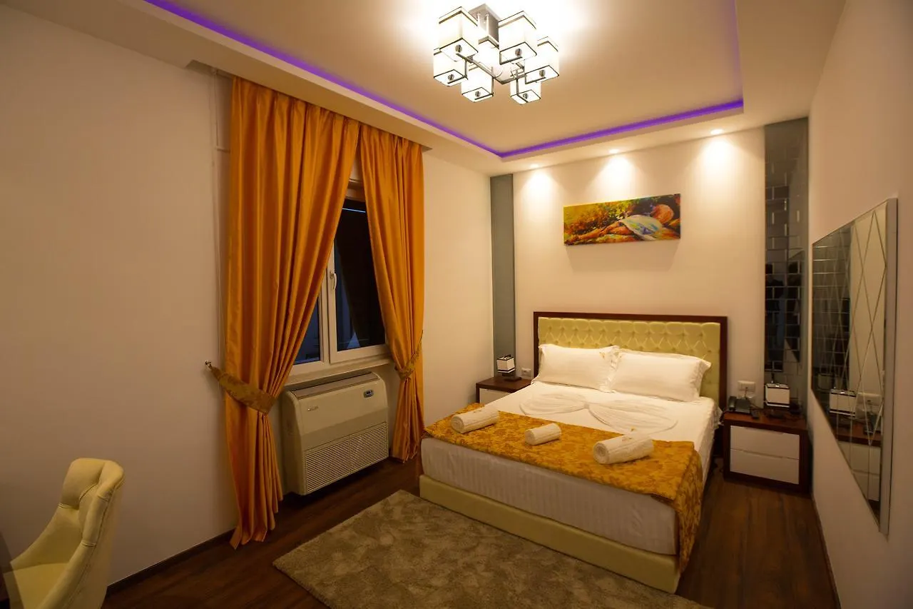 ***  Hotel Palma Rinas Albania
